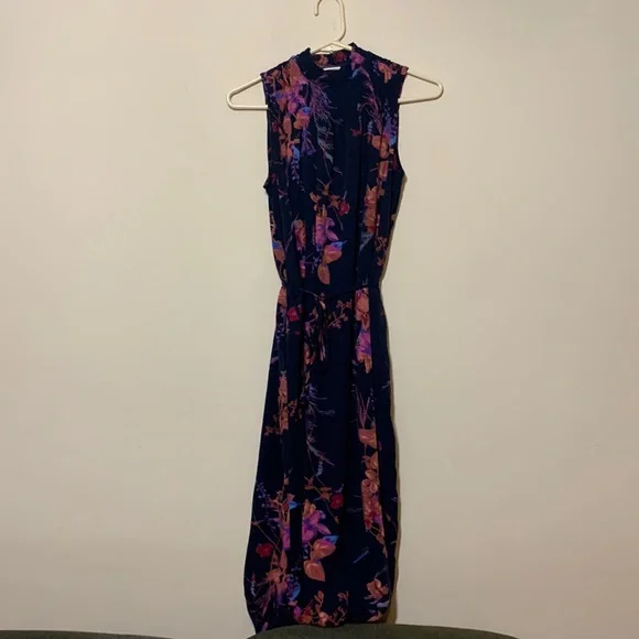 A new day dress - Picture 1 of 7